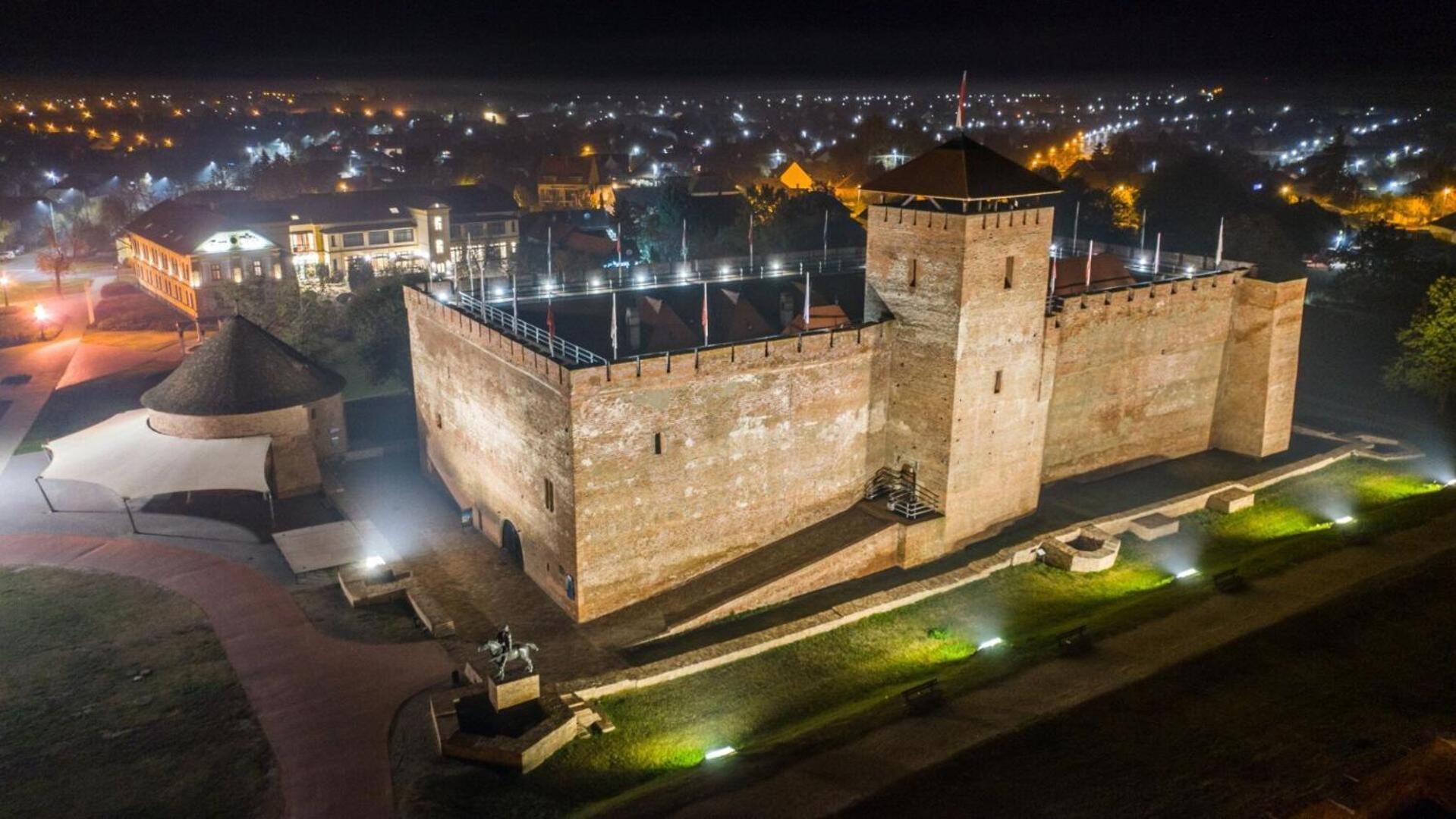 For You Apartman غيولا المظهر الخارجي الصورة